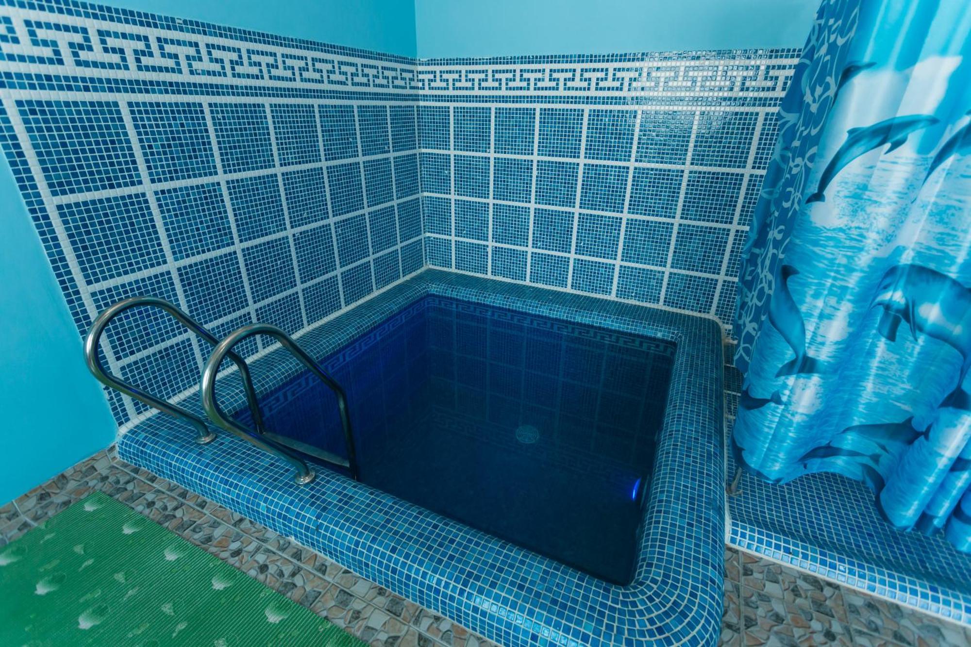 Orom Hotel Ferghana Extérieur photo